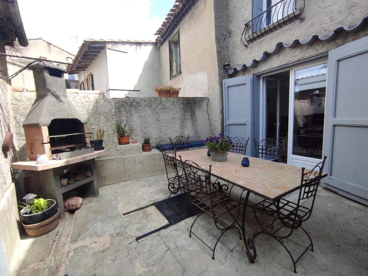 Barbacane Holiday home *